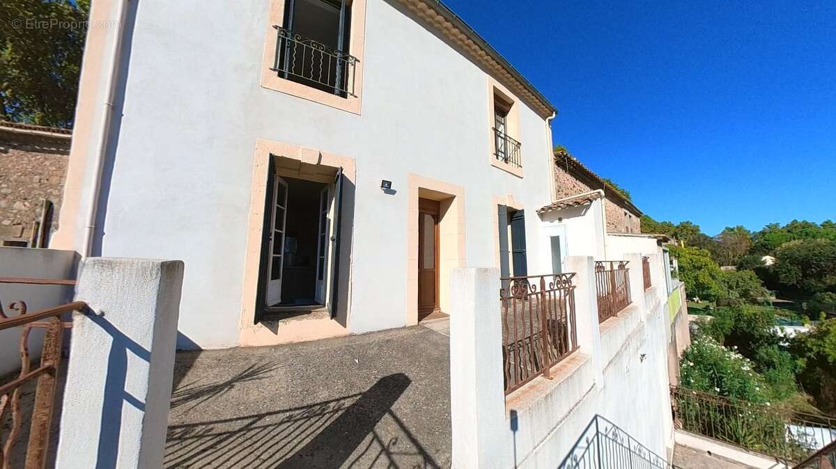 Maison à SAINT-THIBERY