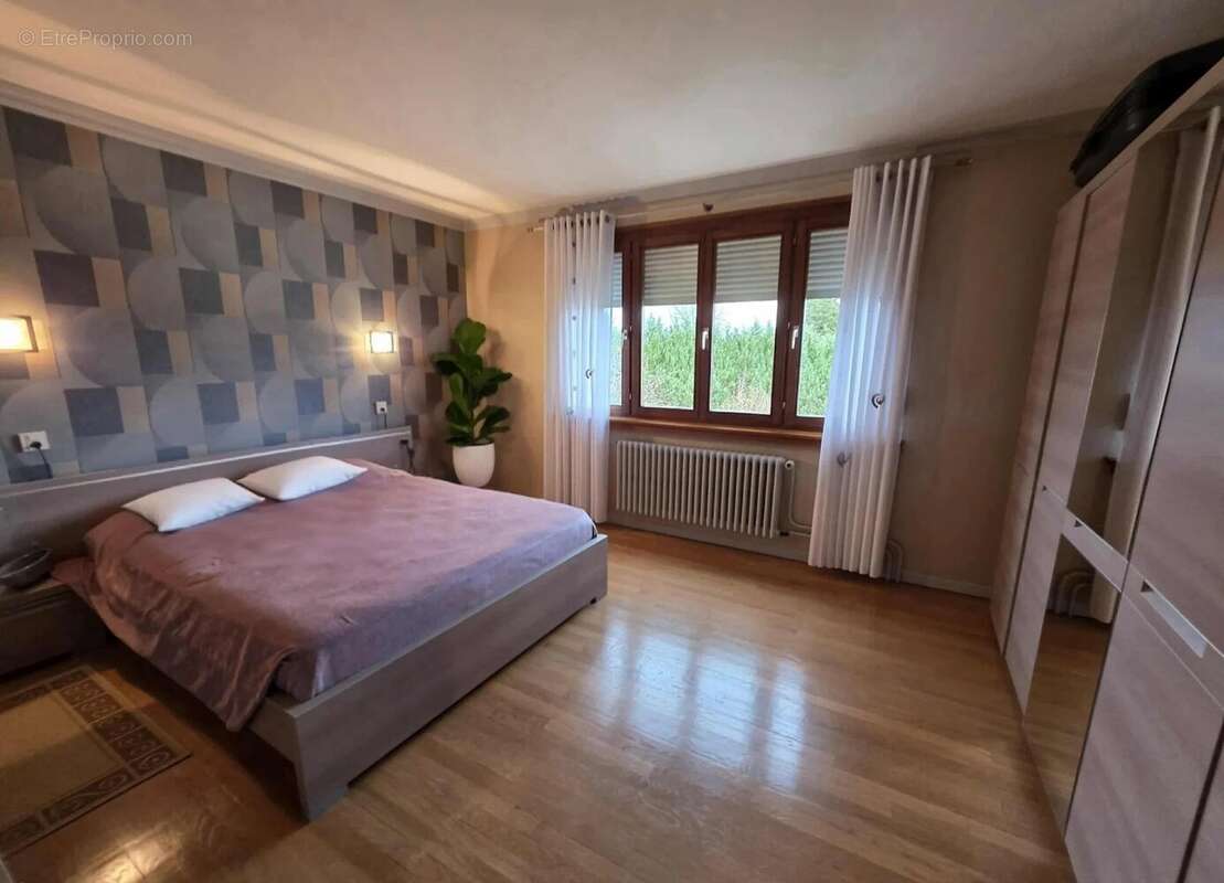 Maison à MERCY-LE-BAS