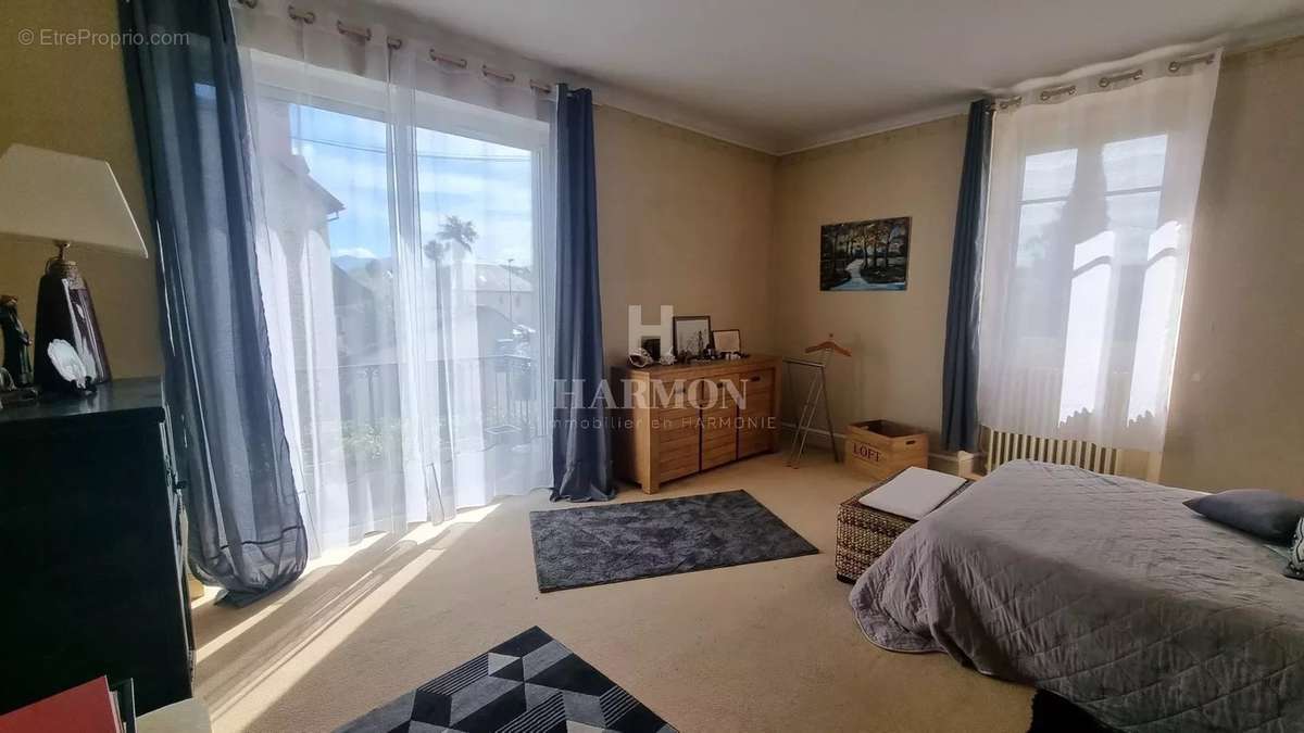 Maison à OLORON-SAINTE-MARIE