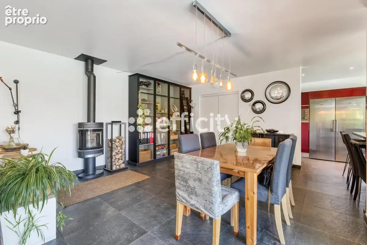 Maison 6 pièces 197 m² à vendre à Prevessin-Moens (01280) - photo 8