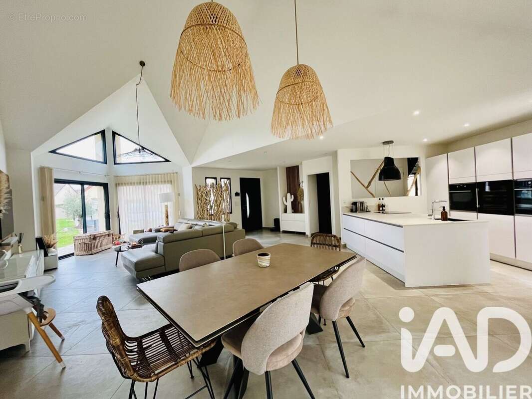 Photo 3 - Maison à JOUY