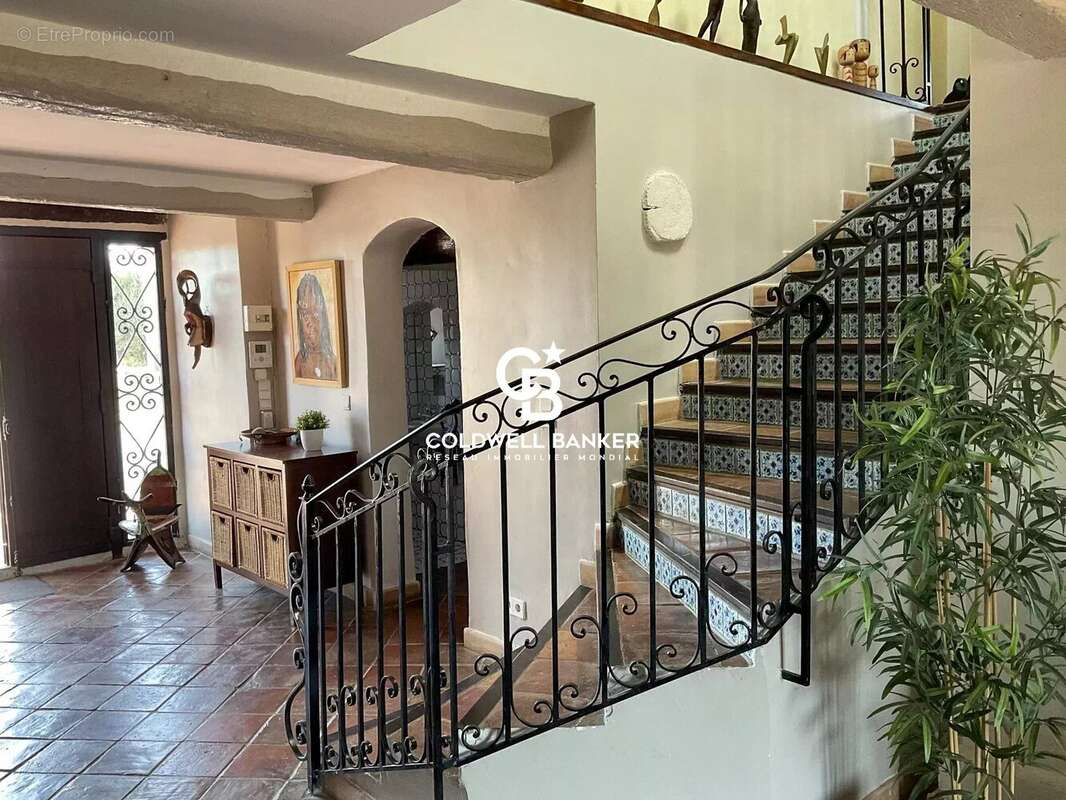 Maison à SOLLIES-PONT