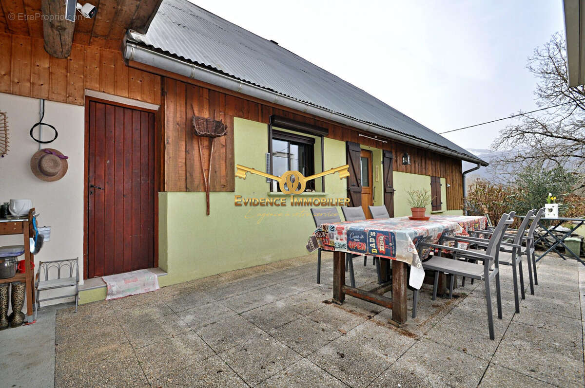 Maison à NOTRE-DAME-DES-MILLIERES