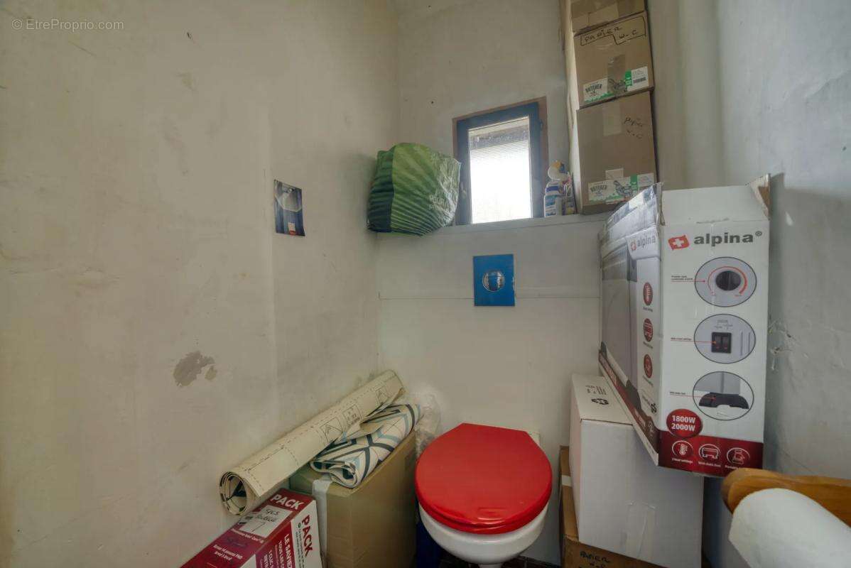 Maison à SAINT-JEAN-D'ANGELY