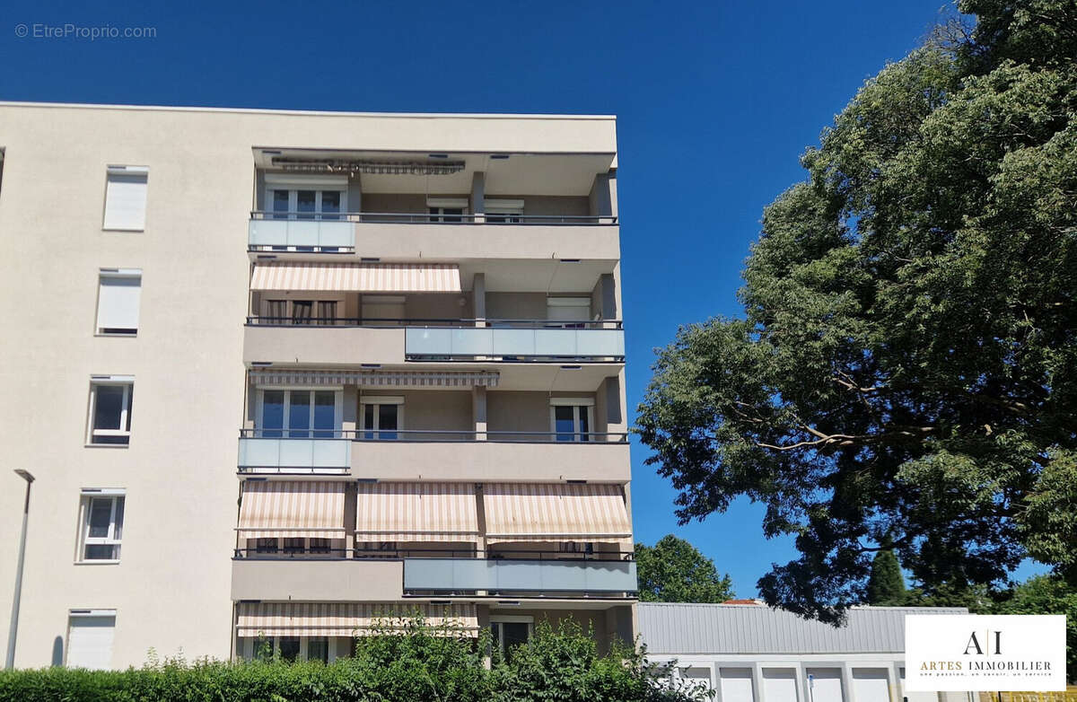 Appartement 76 m² à Montelimar  - photo 2