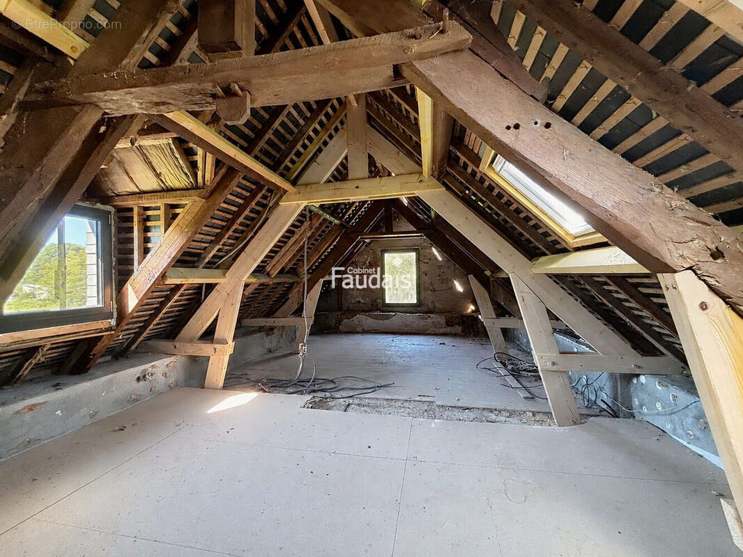Maison 5 pièces 80 m² à vendre à Le Dezert (50620) - photo 9