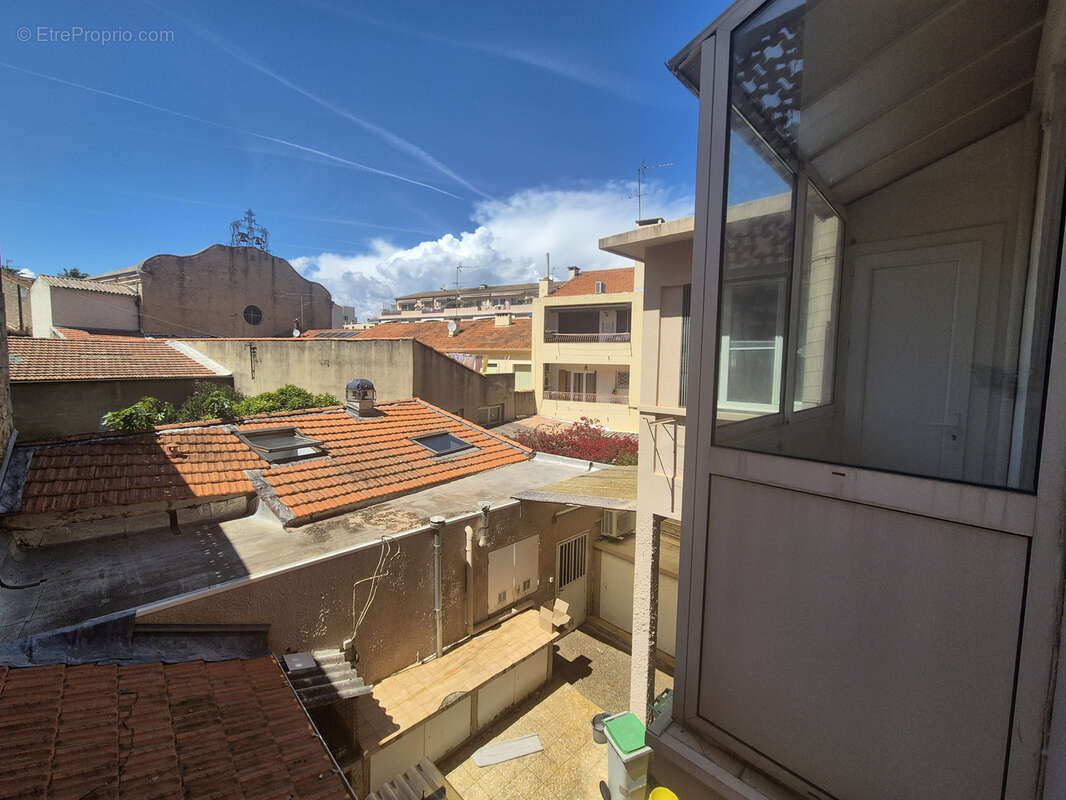 Appartement à HYERES