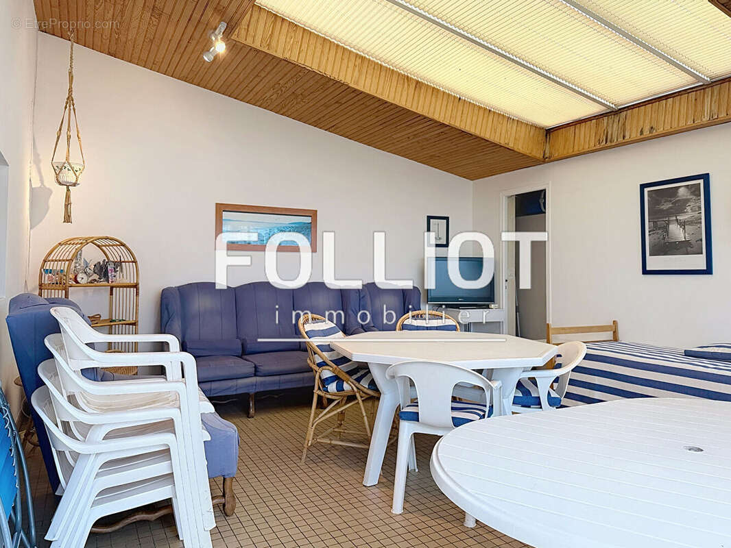 Maison à AGON-COUTAINVILLE