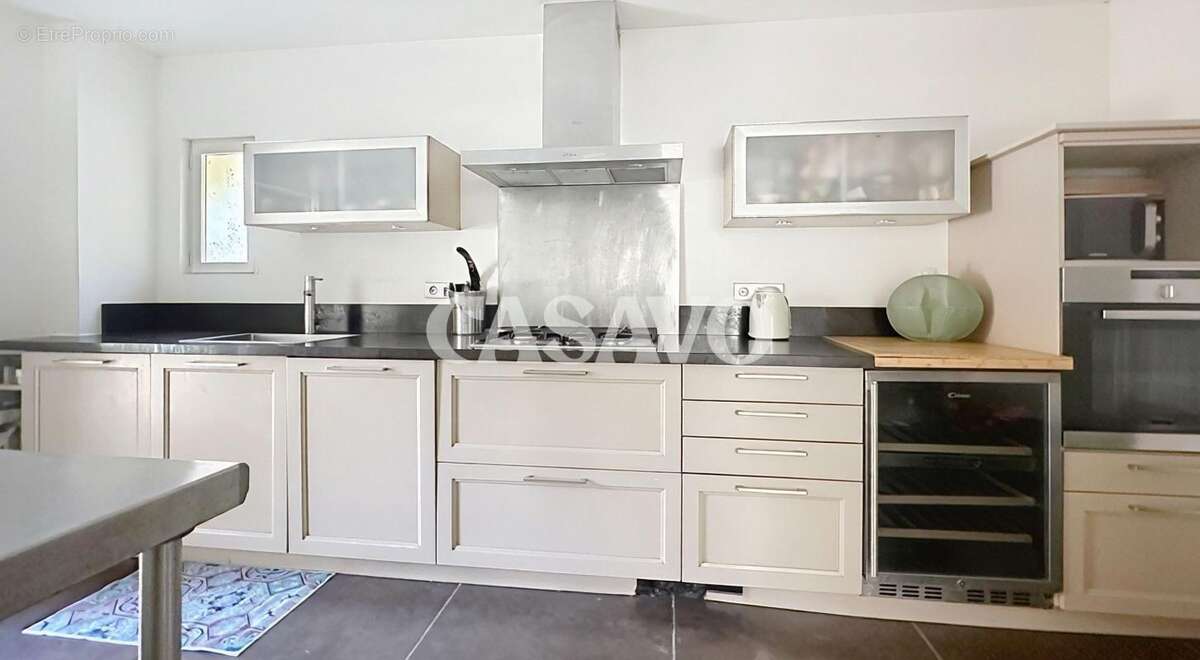 Vente Maison 7 pièces de 270m² - 13280 Arles - photo 20