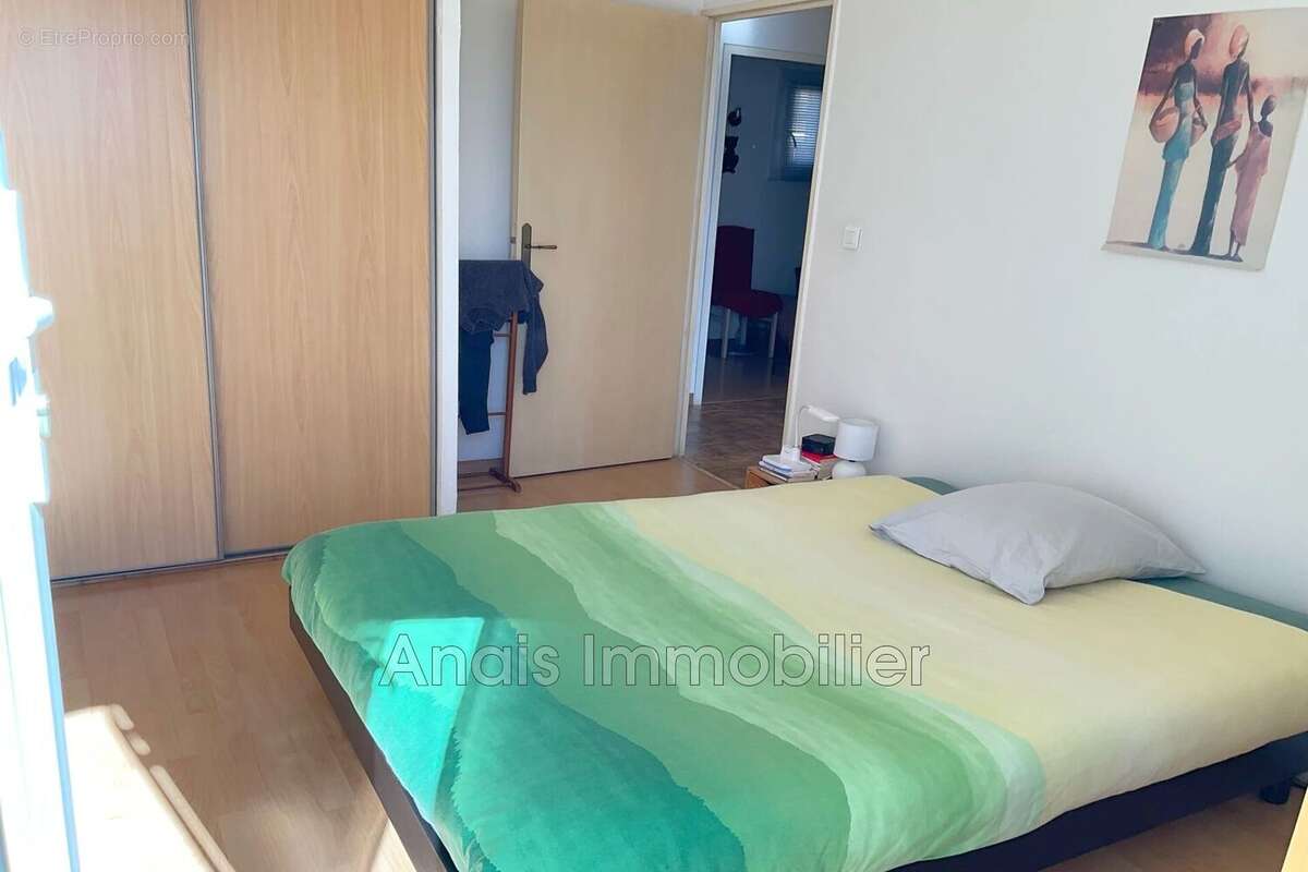 Appartement à COGOLIN