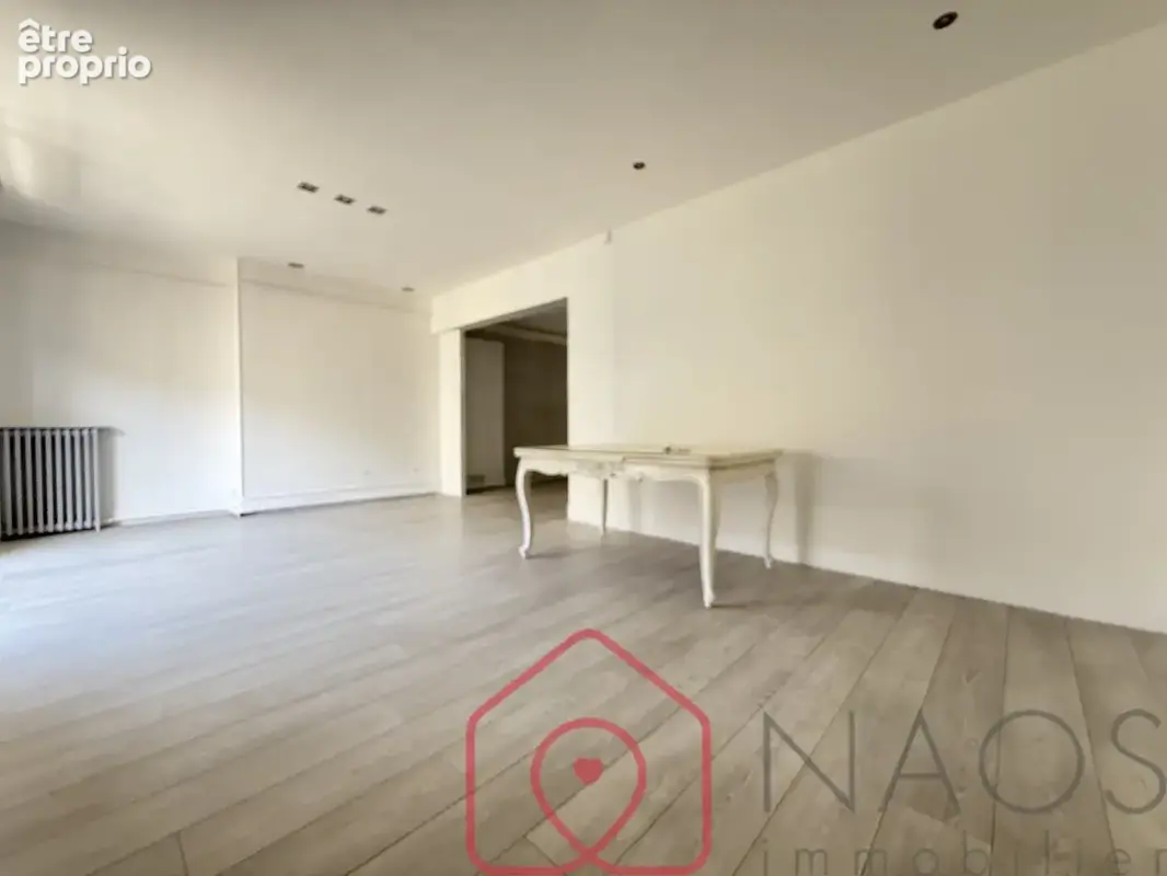 Nouveauté & exclusivité  appartement avec balcons en centre-ville - photo 5