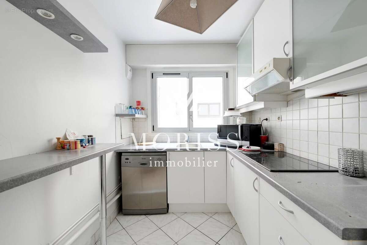 Appartement à PARIS-11E