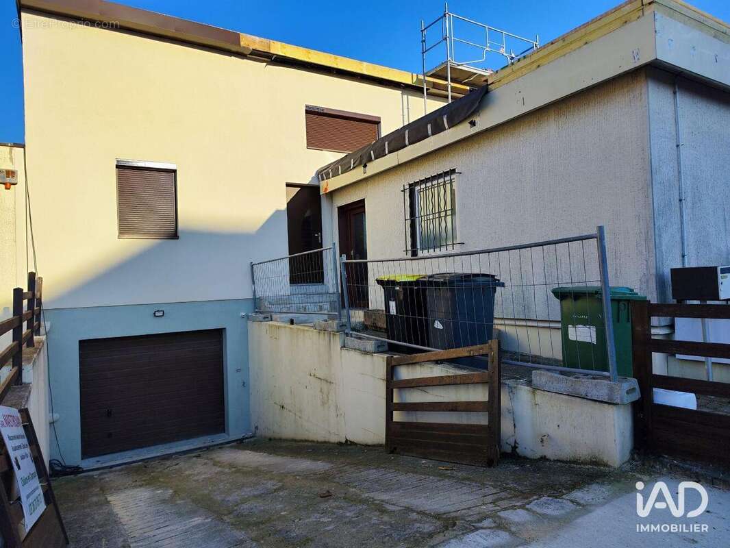 Photo 3 - Commerce à FAGNIERES