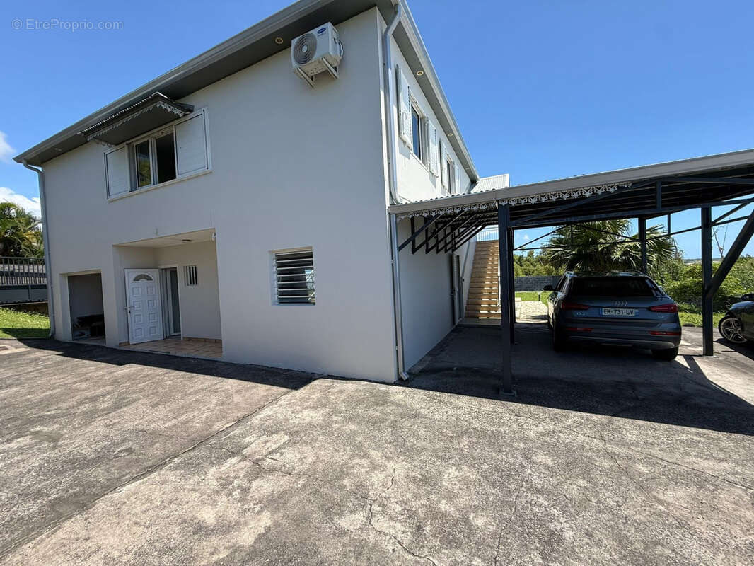 Maison à SAINT-BENOIT