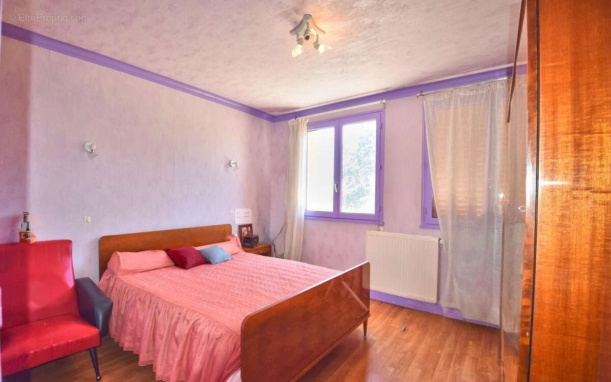 Maison à CHAZAY-D&#039;AZERGUES