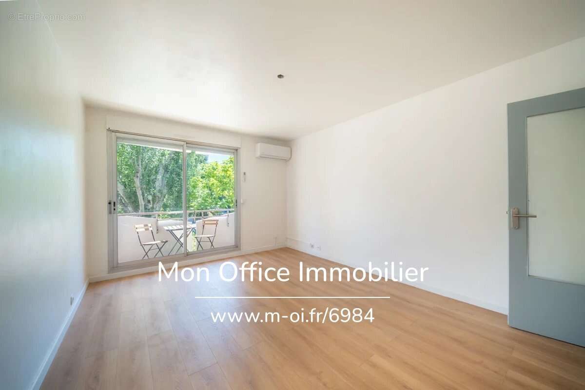 Référence : 6984-RVF - Appartement T2 - Secteur St Jérôme - photo 3