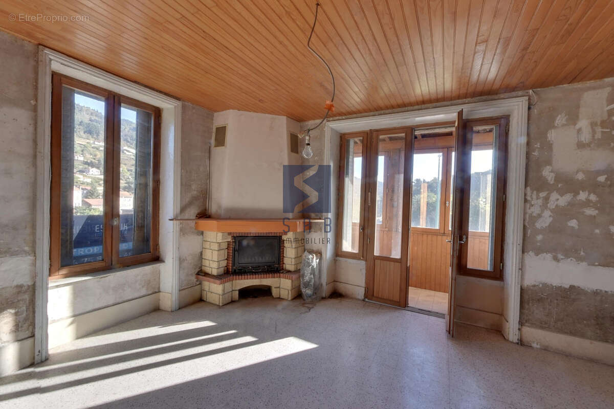 Appartement à LE CHEYLARD