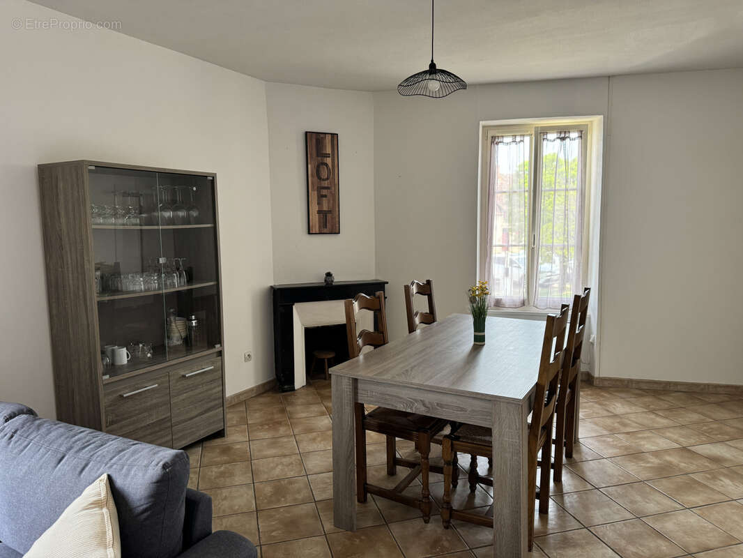 Maison à BAZOLLES