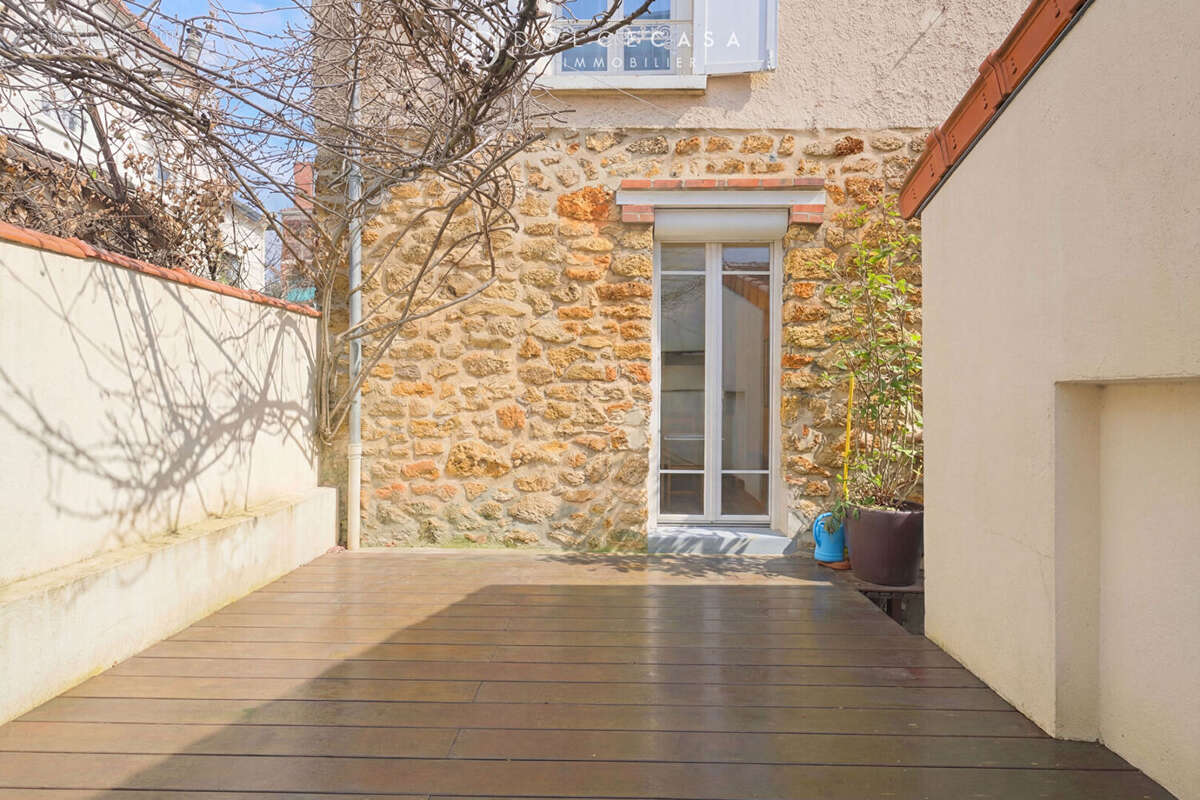 Maison à LE PERREUX-SUR-MARNE