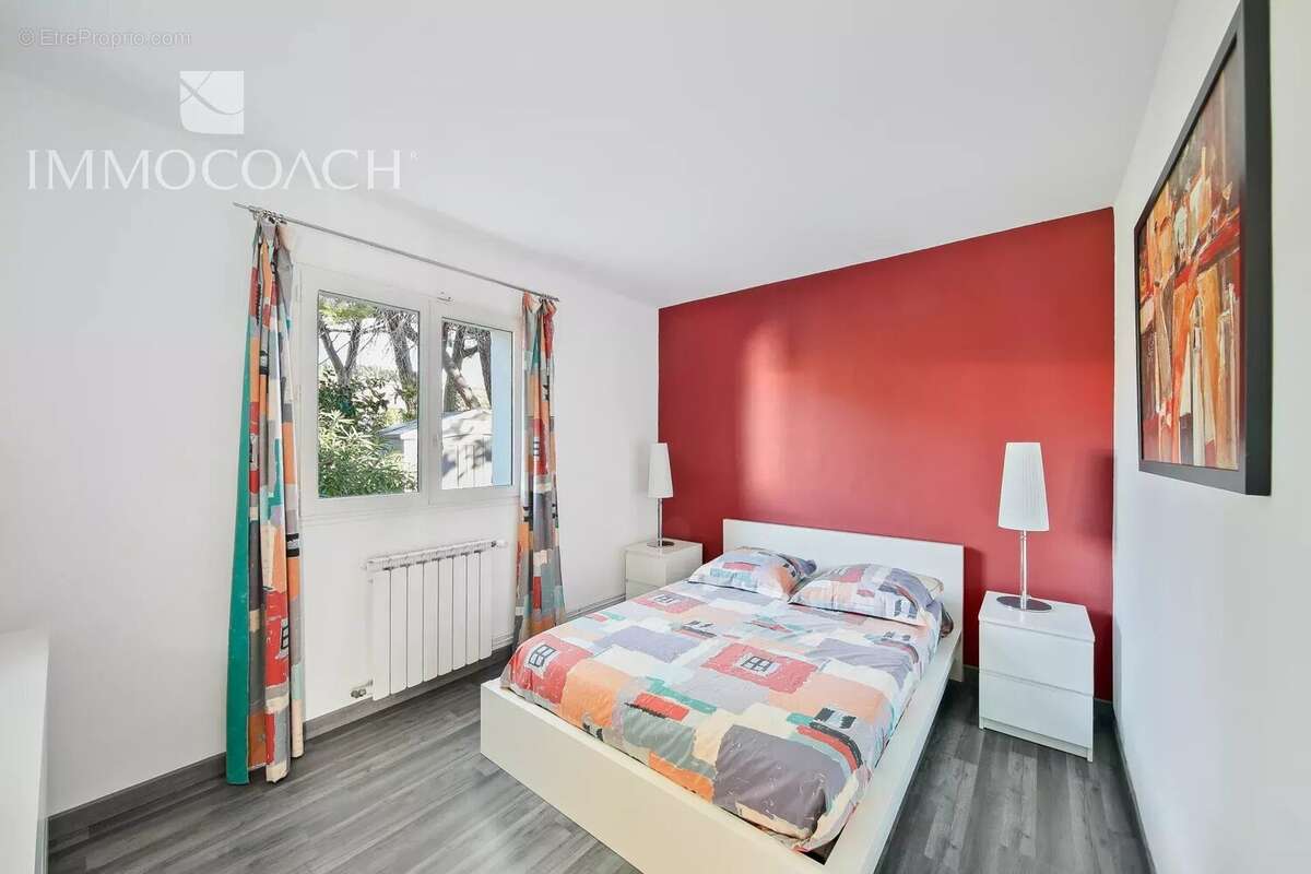 Maison à CARQUEIRANNE