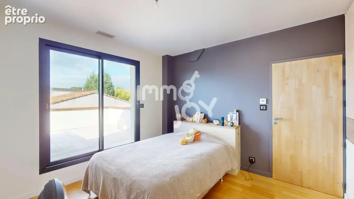 Villa d'architecte 225m2 - 1250m2 - piscine couverte- garage 40m2 - photo 13