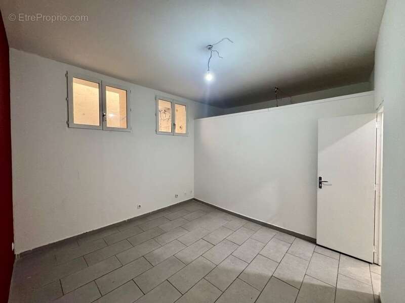 Appartement à MARSEILLE-2E