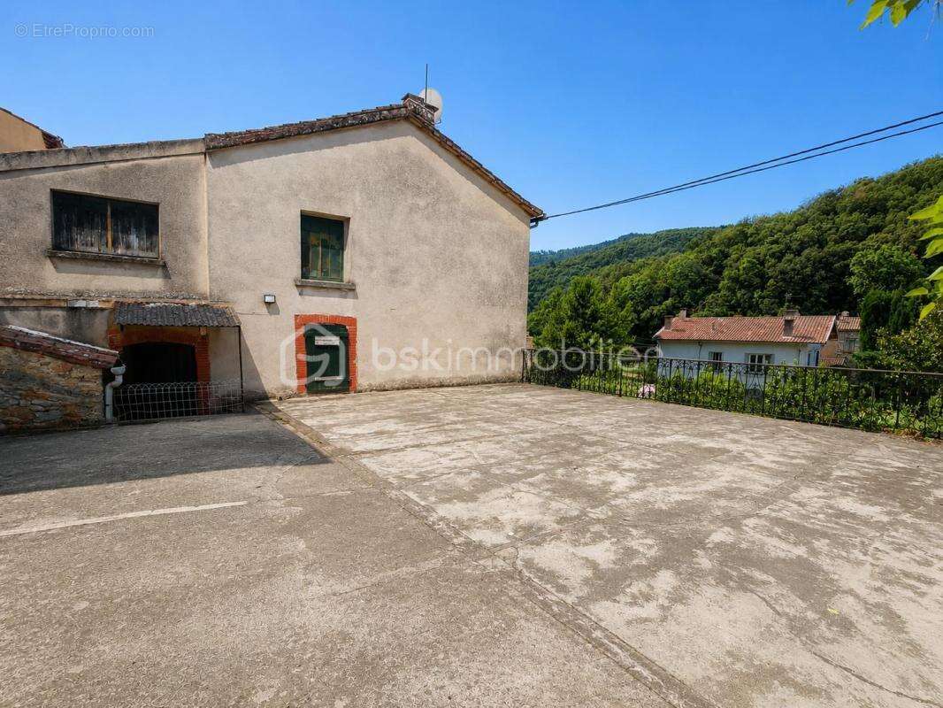 Maison de village avec terrain - terrasse et grand garage - photo 18