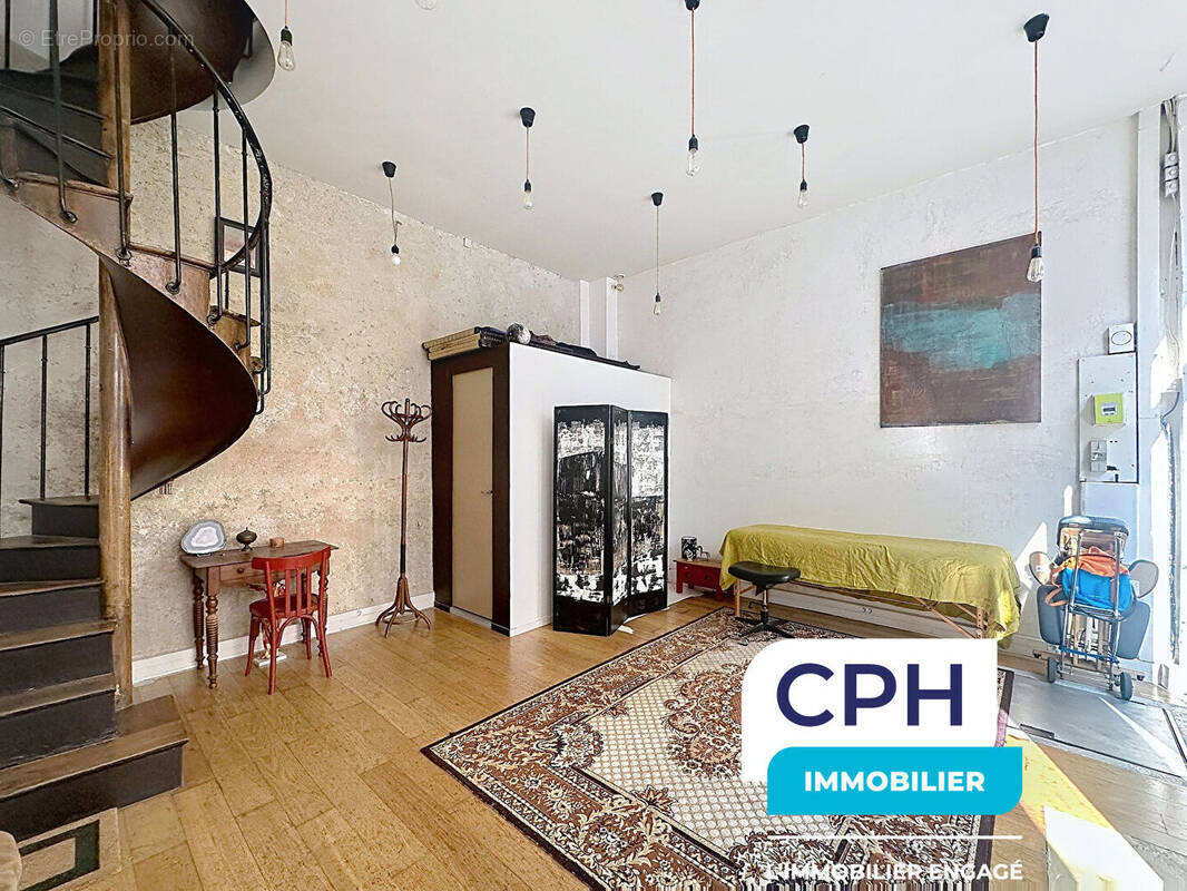 Appartement à PARIS-10E