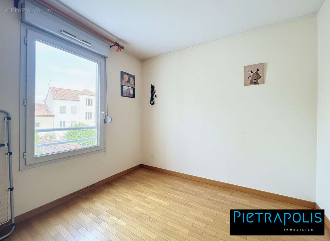 Appartement 83 m² à Oullins  - photo 7