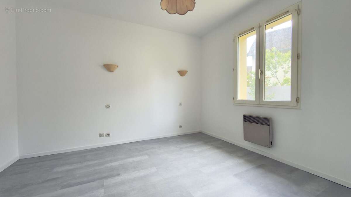 Maison à BONNETABLE