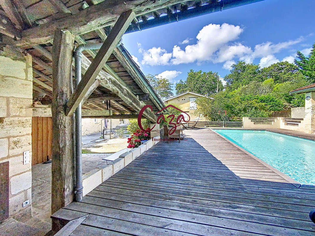 Maison à CAMBLANES-ET-MEYNAC