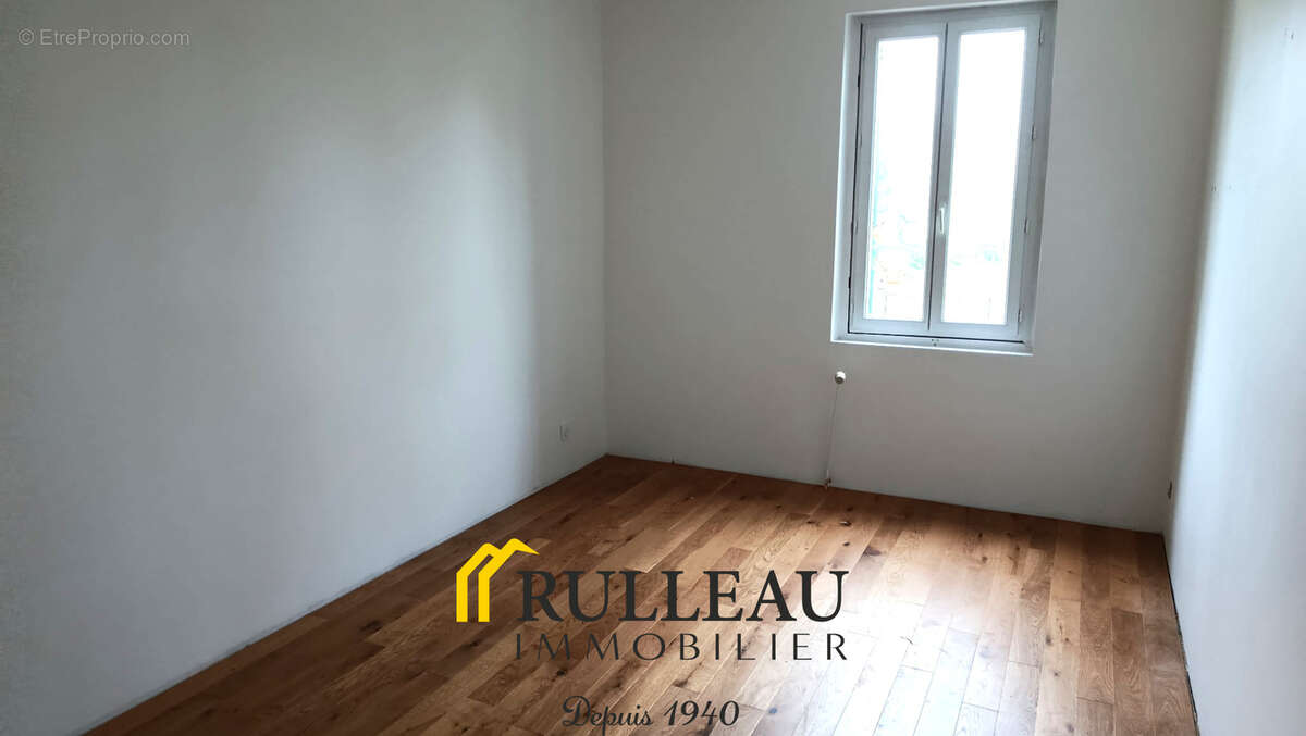 Maison et dépendance à Laruscade - photo 7