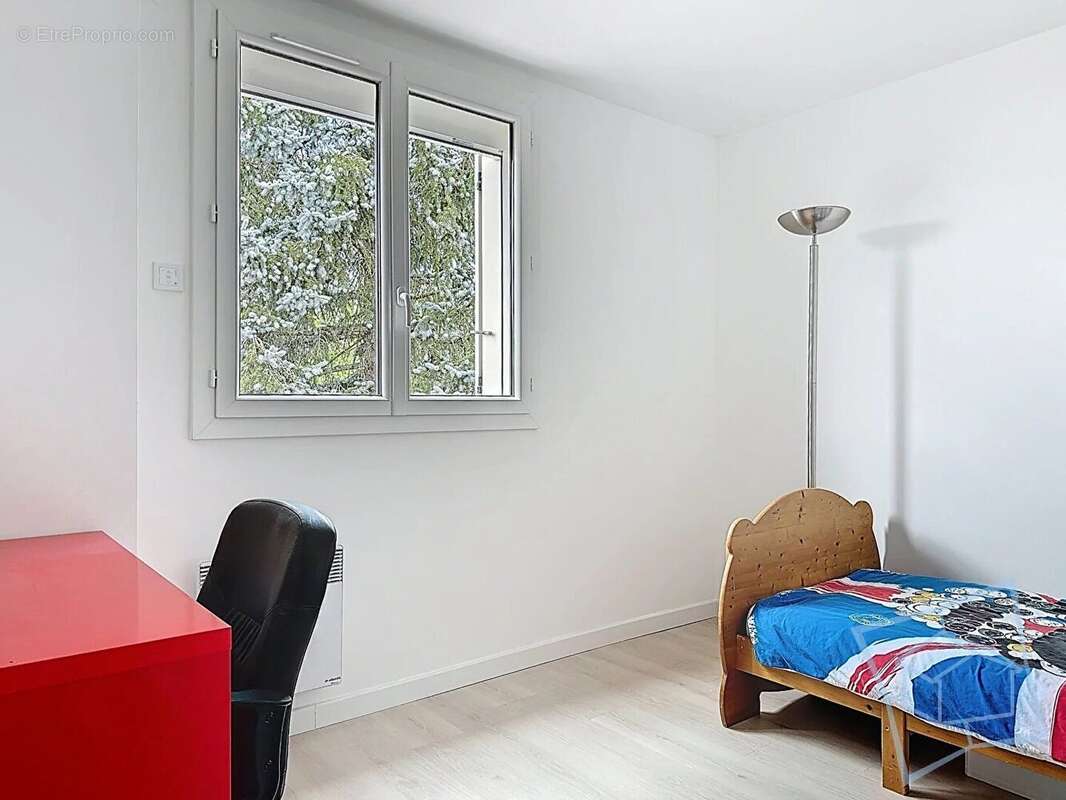 Maison à VOISINS-LE-BRETONNEUX