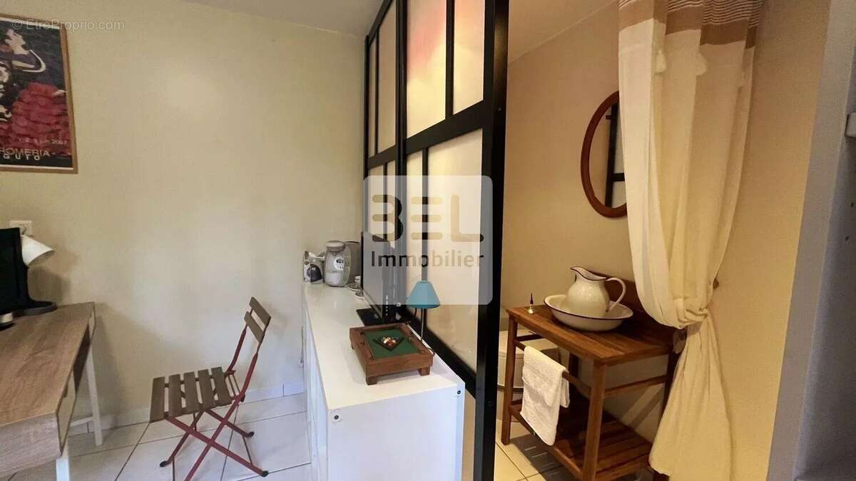 Maison à SAINT-VICTOR-LA-COSTE