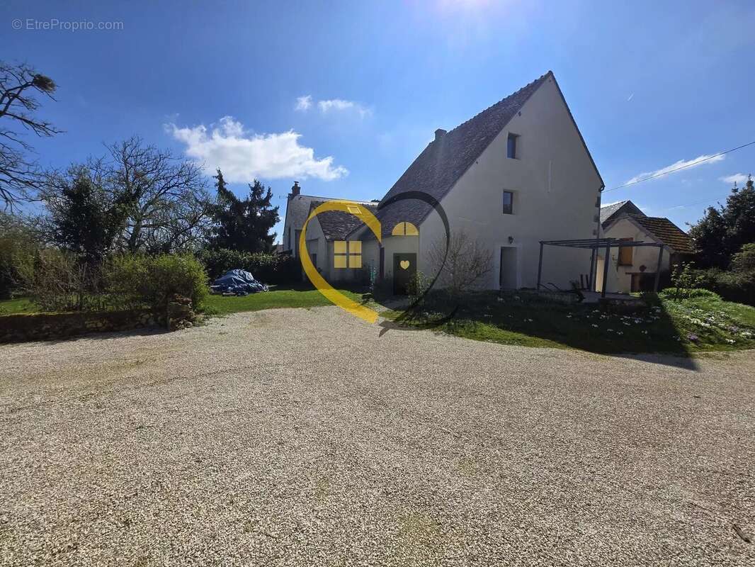 Maison à MENETOU-SALON