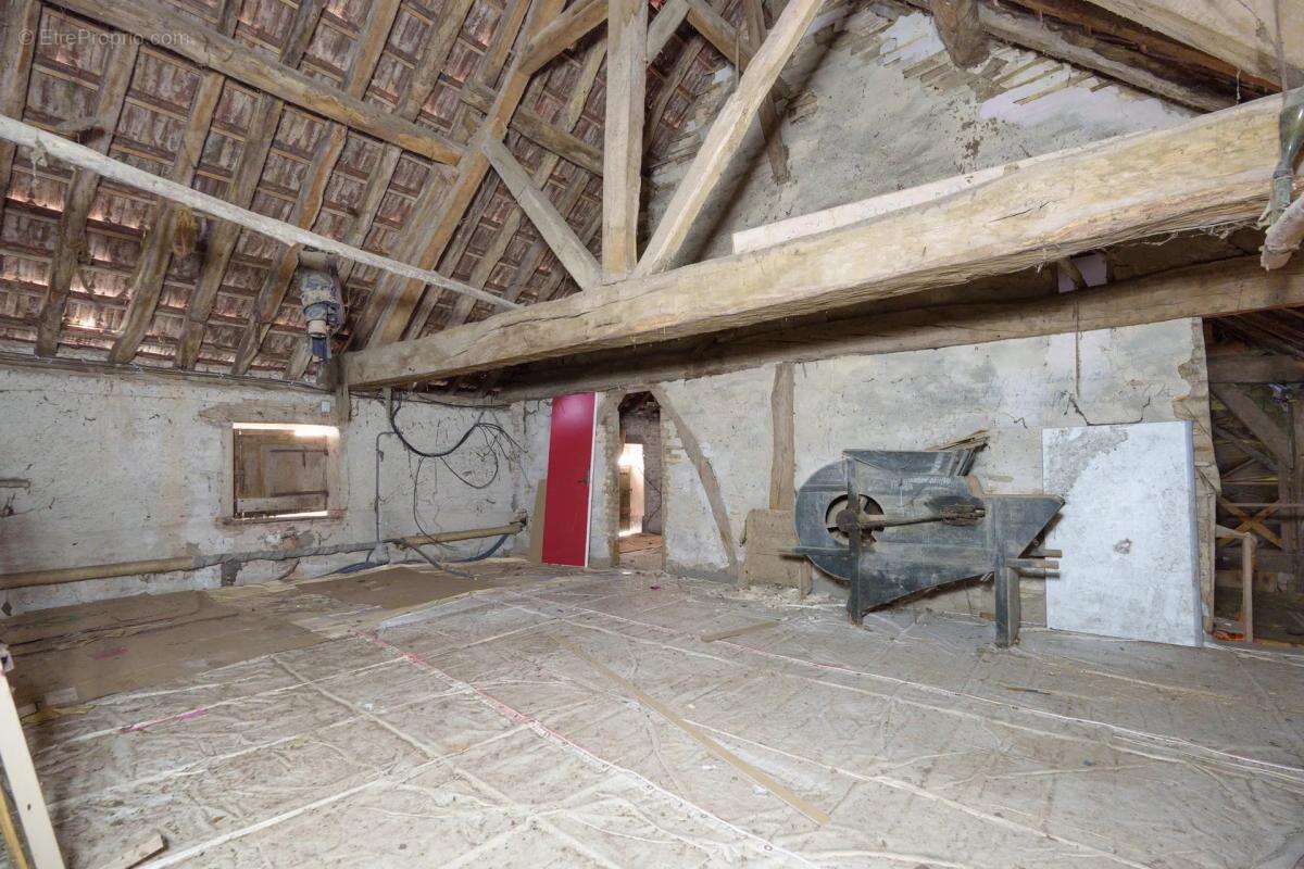 Maison à MEURSANGES