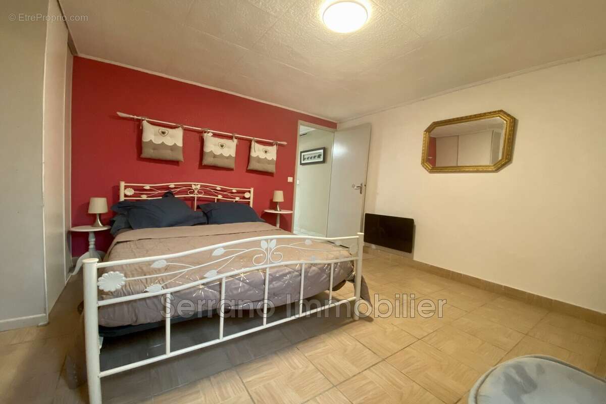 Maison 164 m² à Saint-Etienne-Du-Gres  - photo 9