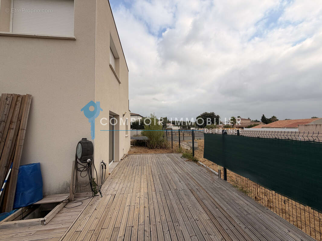 Maison 90 m² à Villetelle  - photo 17