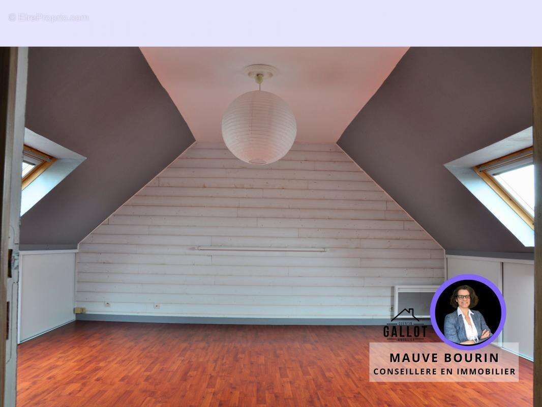 Maison à LOCQUELTAS