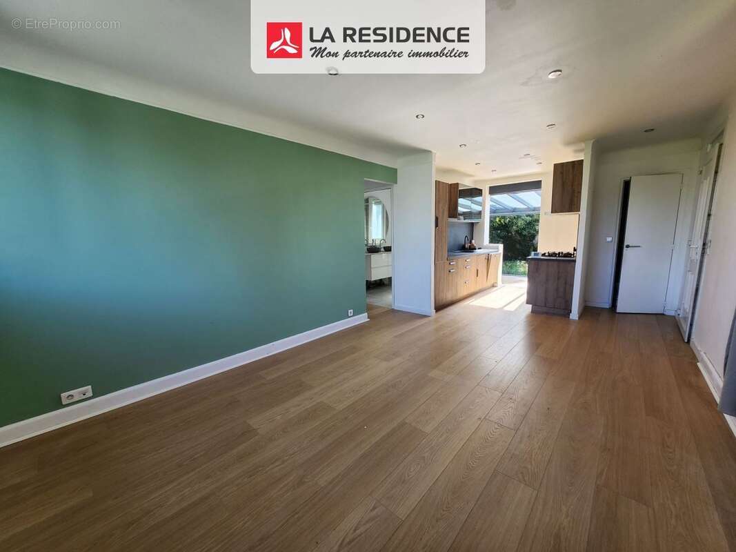 Maison à MONTIGNY-LES-CORMEILLES