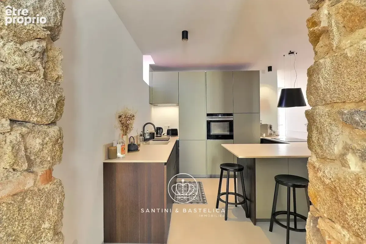 Elégant appartement F3 à vendre à Ajaccio Centre - photo 6