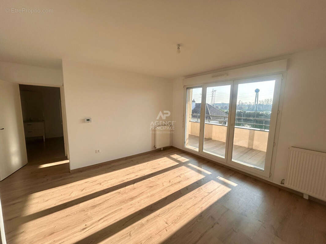 Appartement à CARRIERES-SOUS-POISSY