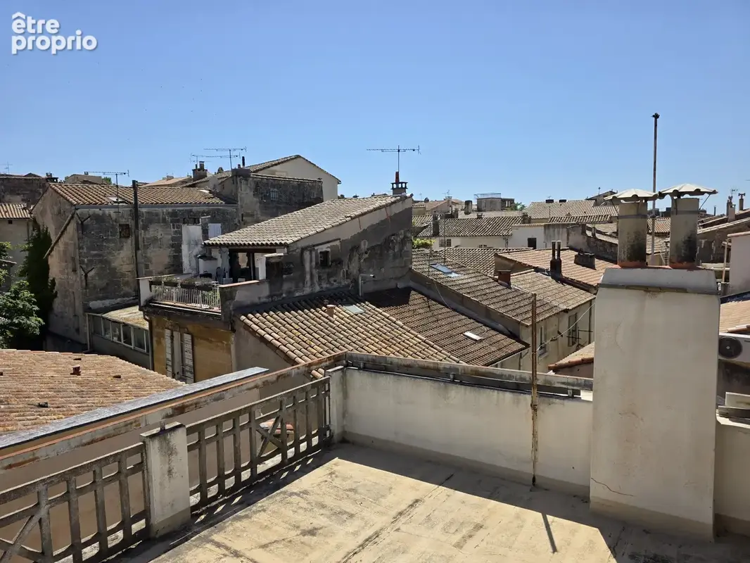 Arles centre ville historique, quartier arènes, maison 230 m2 comprenant un patio, une terrasse et un garage - photo 26