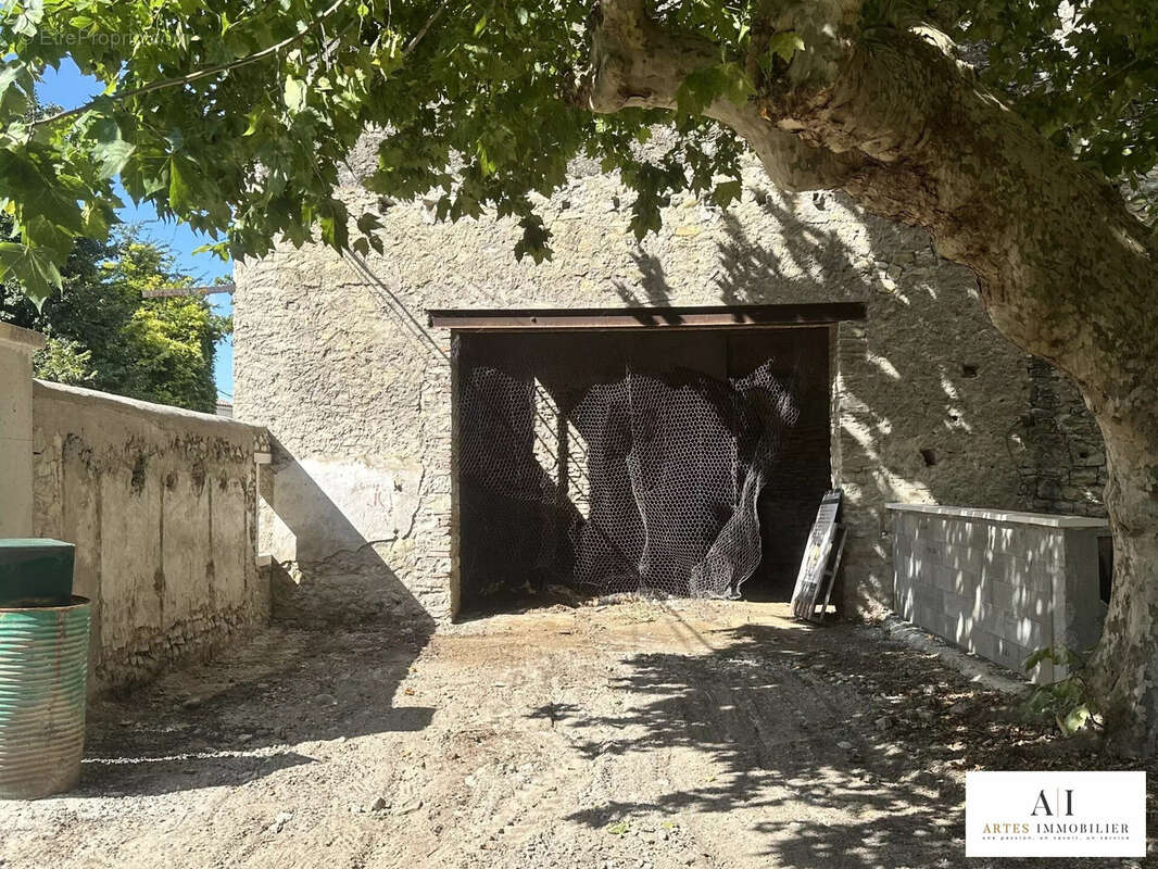 Maison à SAINT-MARCEL-LES-SAUZET