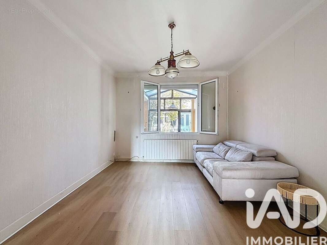 Photo 5 - Maison à LE PLESSIS-ROBINSON