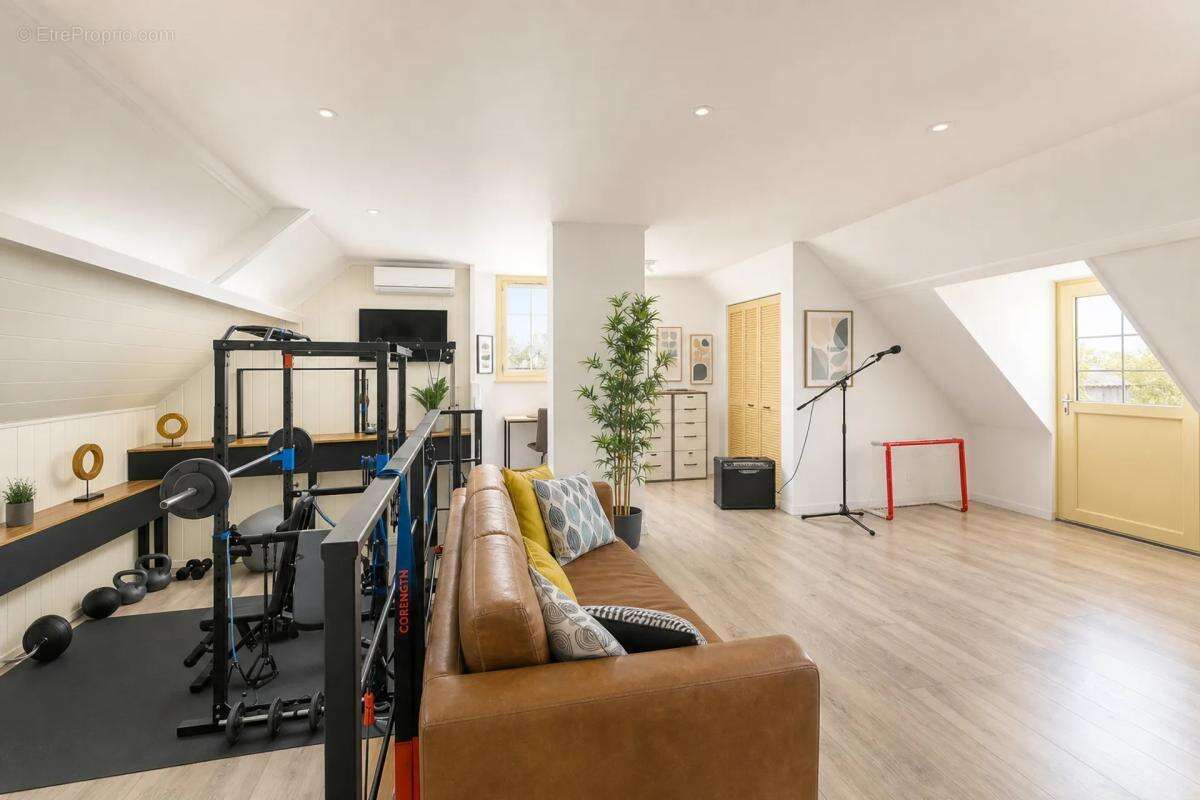 Maison de 9 pièces de 204 m² à Bourgueil - photo 5