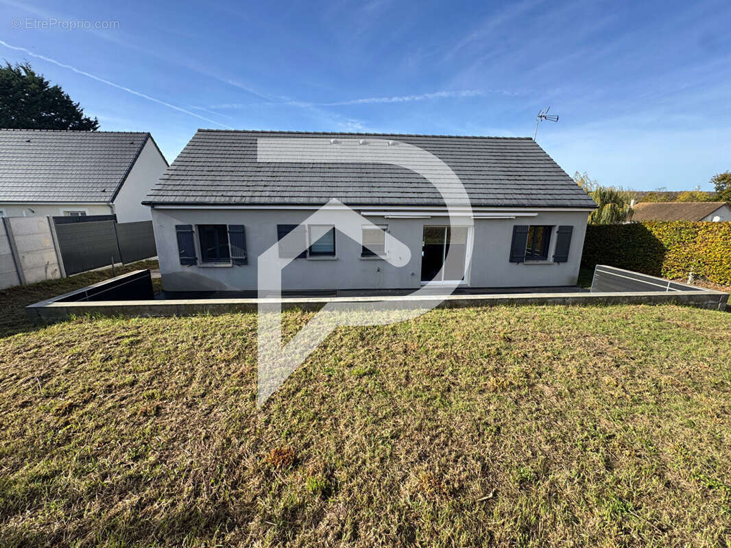 Maison à EZY-SUR-EURE