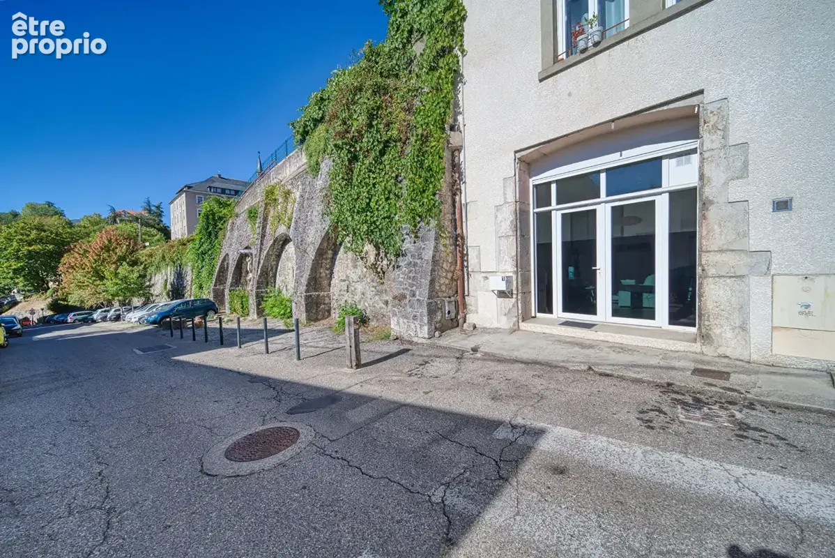 T2/t3 rénové et vendu entièrement meublé - photo 6