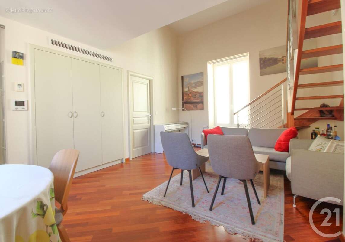 Appartement à MENTON