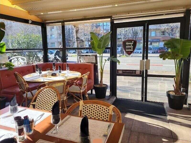 Commerce à MARSEILLE-8E